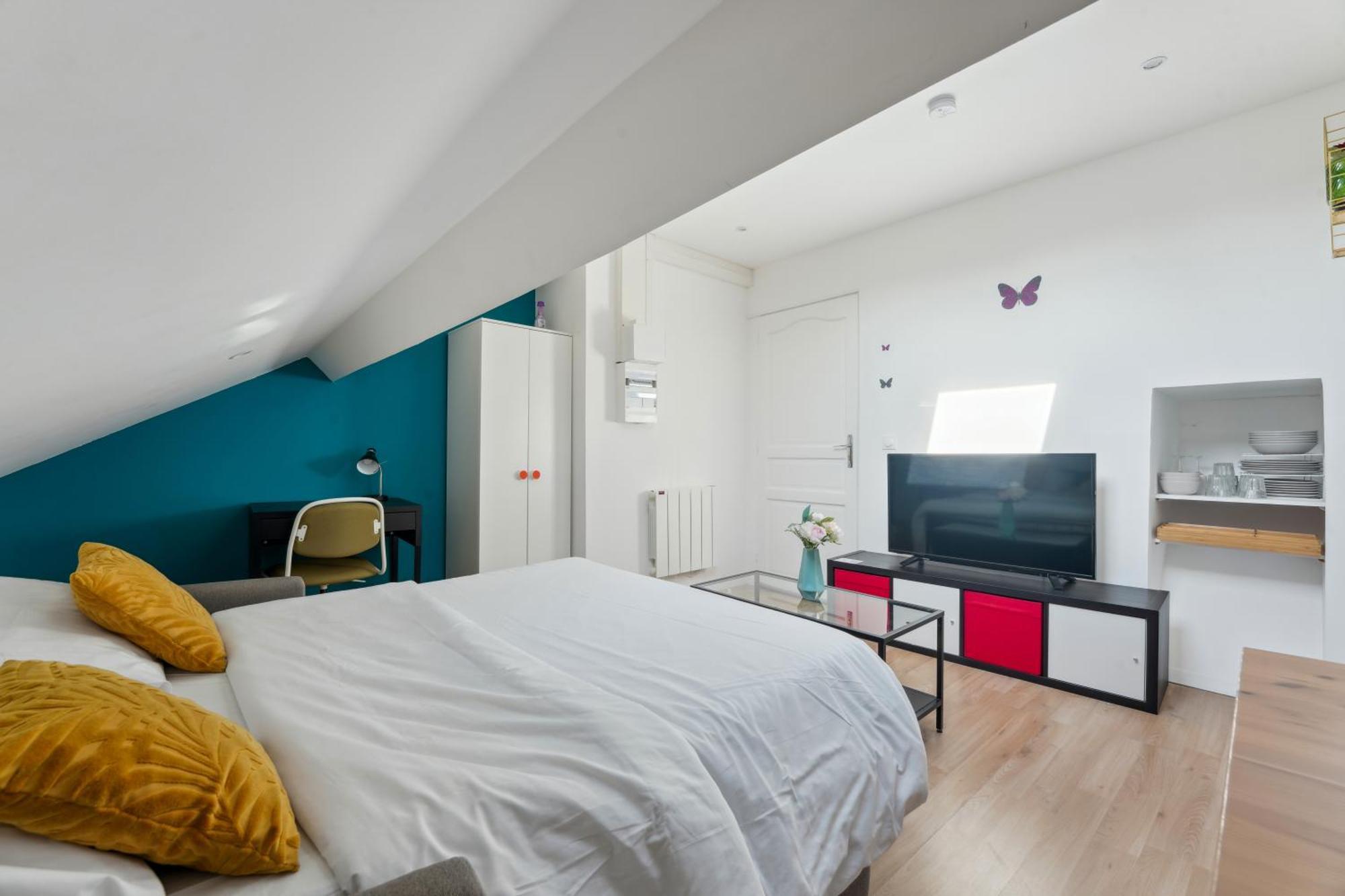Budget Appart Avec Parking Au Centre-Ville Charleville-Mézières Екстериор снимка